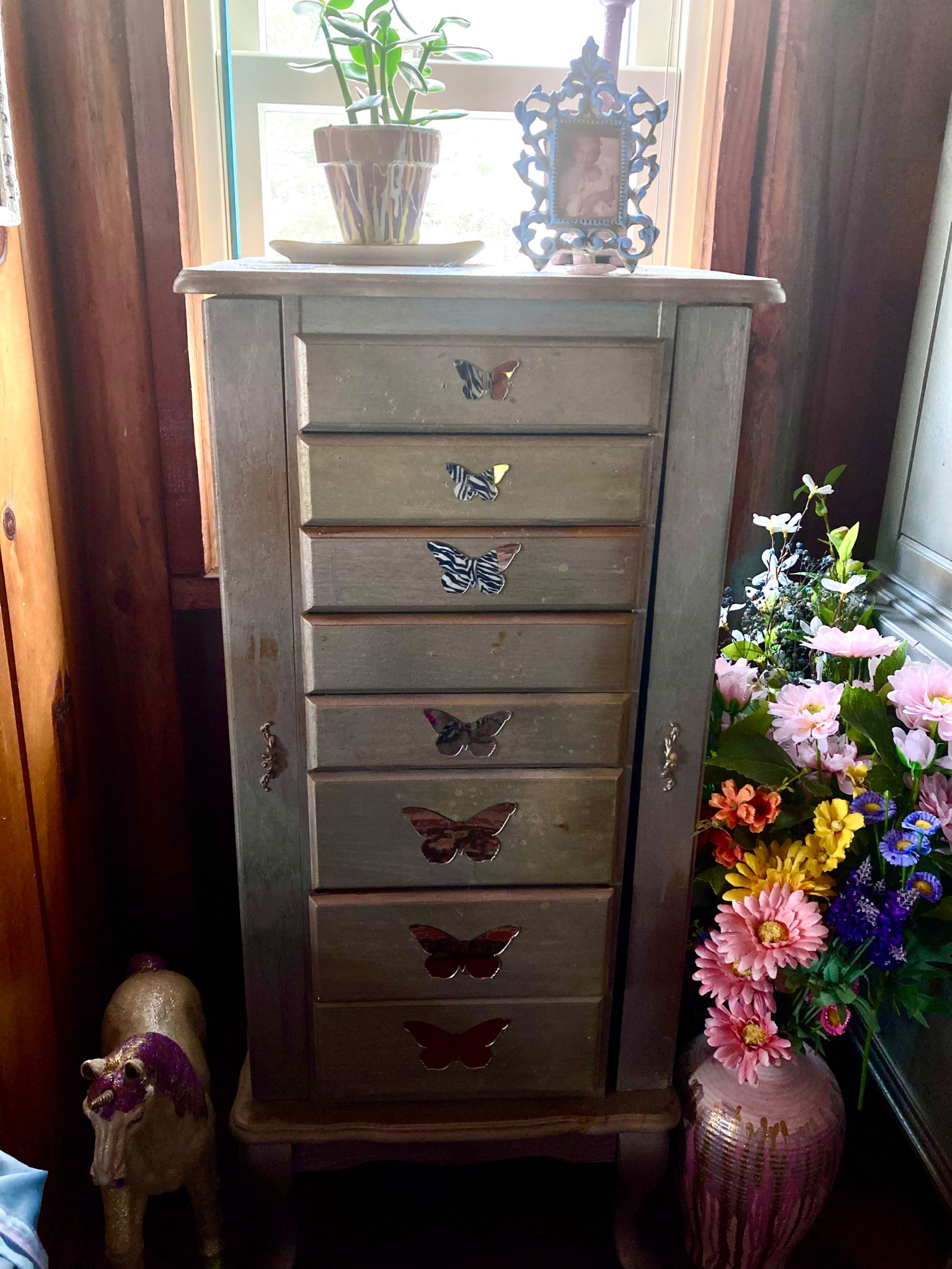 Hand_Painted_Furniture-024