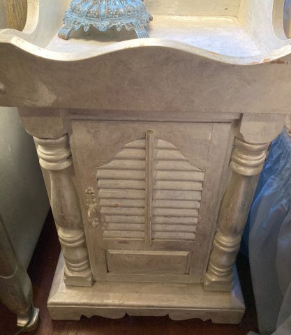 Hand_Painted_Furniture-008